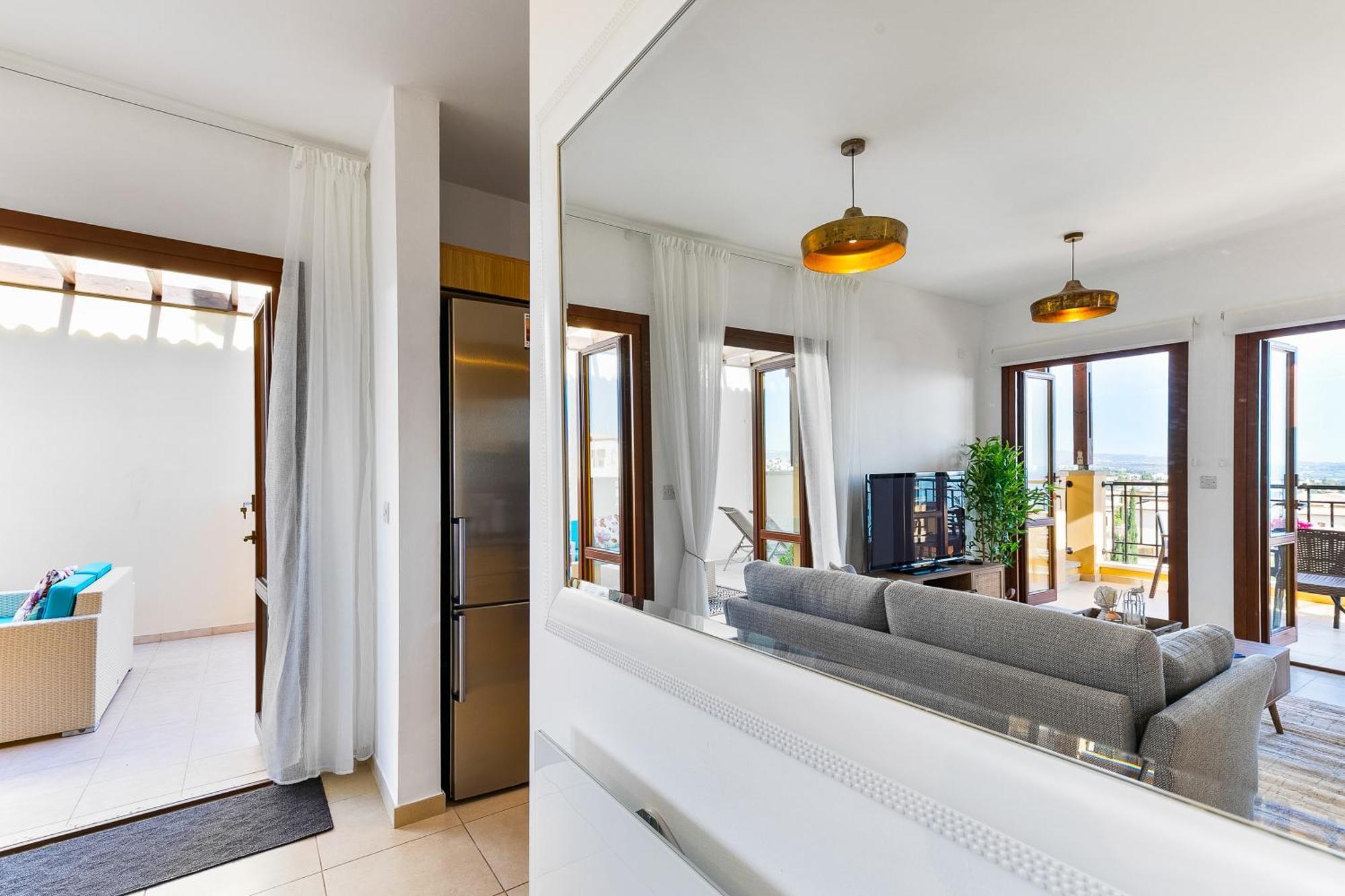 1 Bedroom Apartment Pyrgos With Beautiful Sea And Sunset Views, Aphrodite Hills Resort Kouklia Exterior foto
